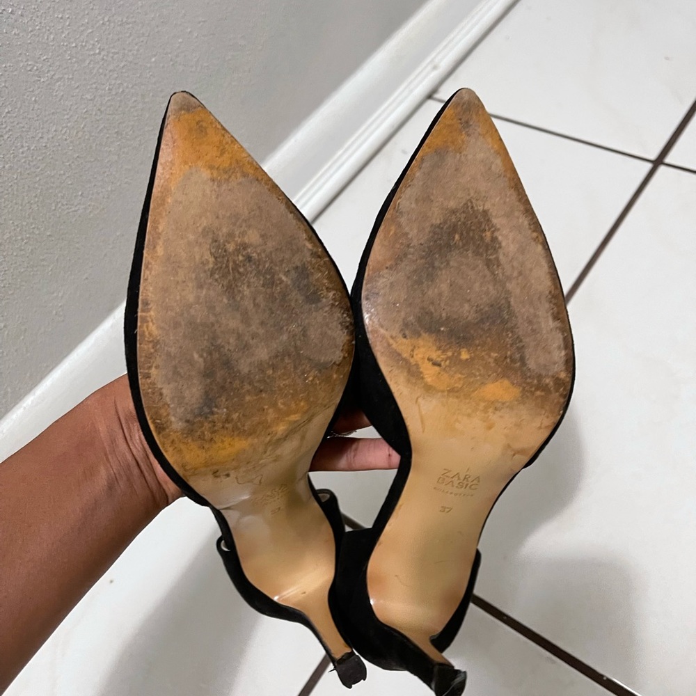 Basic Zara Black Heels - image 4